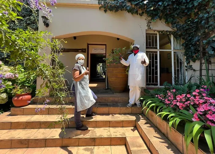 Ipe Tombe Guest Lodge - Midrand