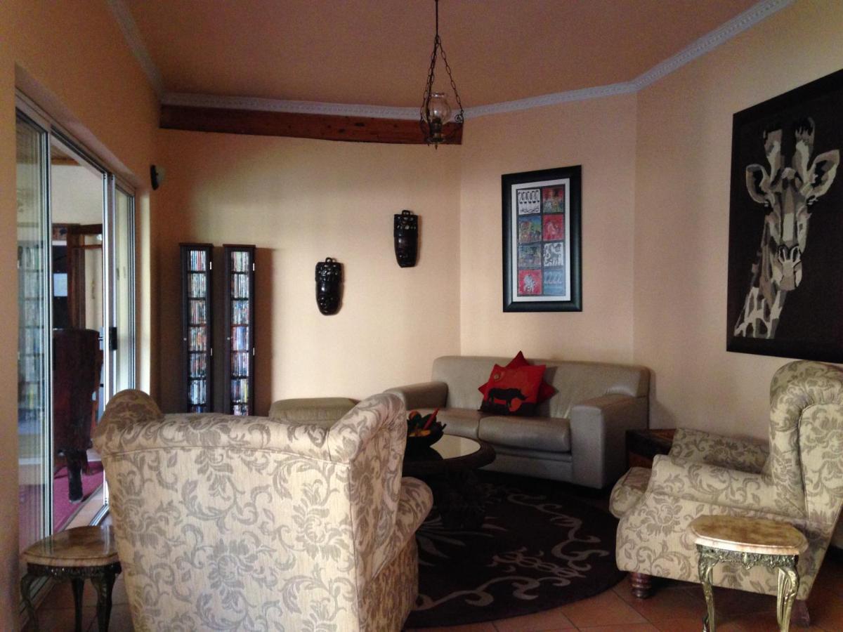 Alojamento de Turismo Selvagem Ipe Tombe Guest - Midrand